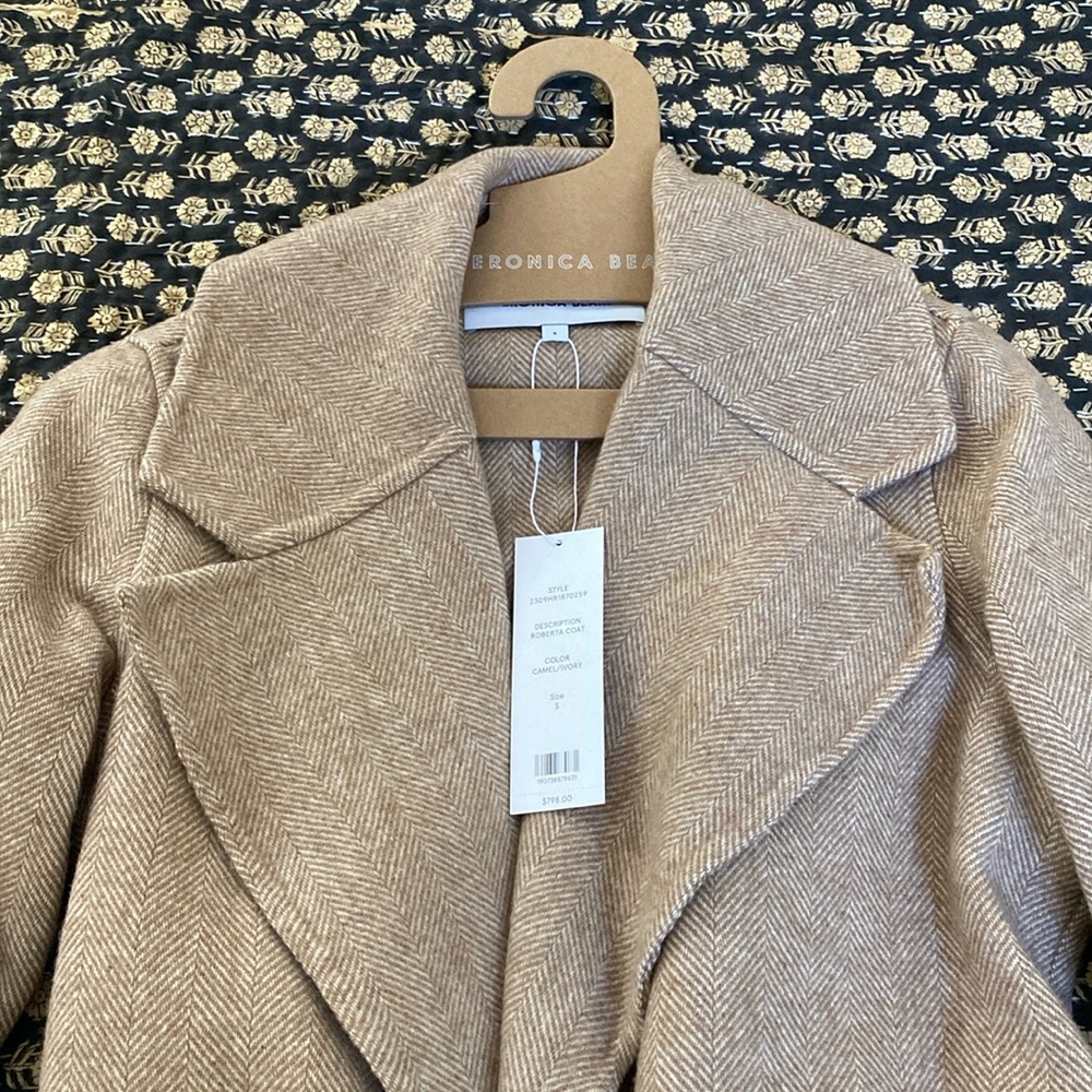 VERONICA BEARD NEW ROBERTA CAMEL COAT SIZE SMALL